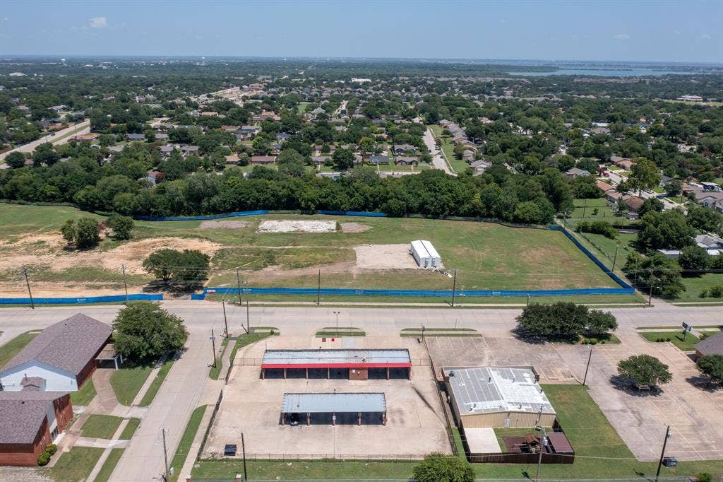 2115 Dairy Road, Garland, TX 75041 2115 Dairy Road, Garland, TX 75041