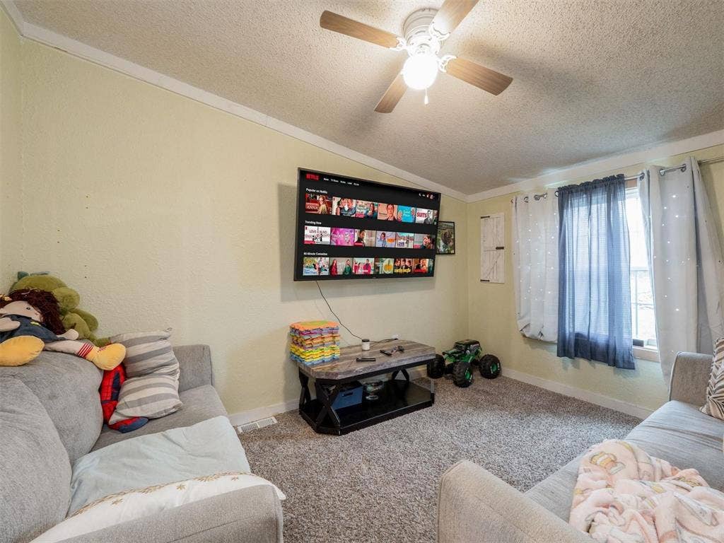 8591 W Ridge Drive, Quinlan, TX 75474
