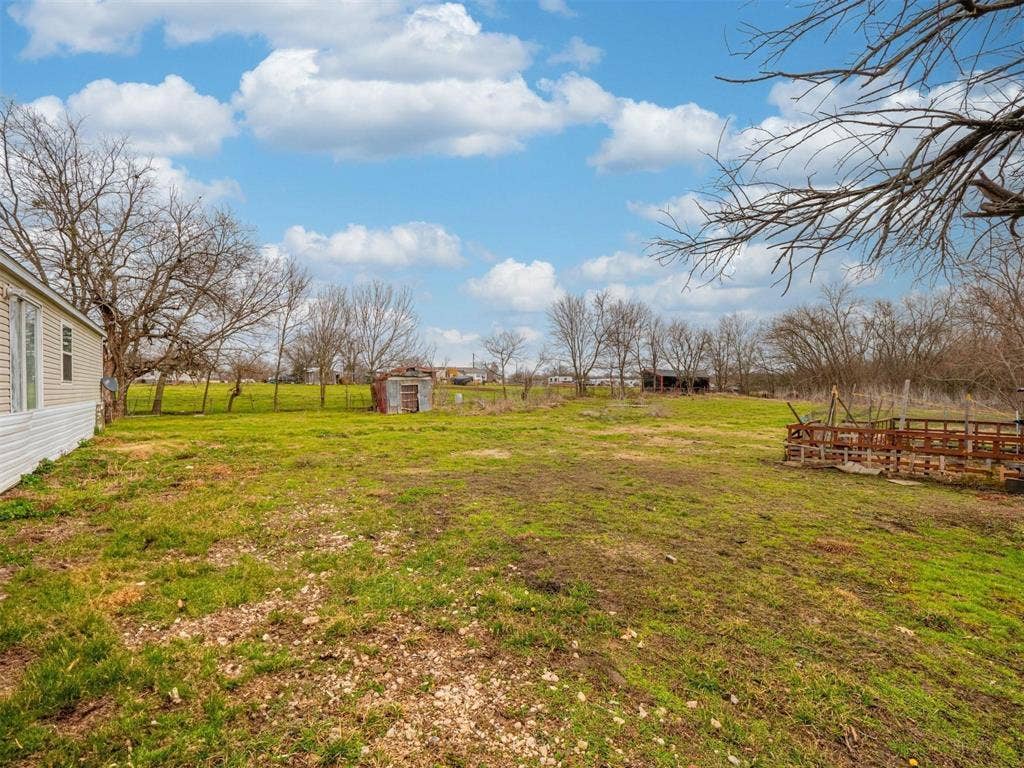 8591 W Ridge Drive, Quinlan, TX 75474