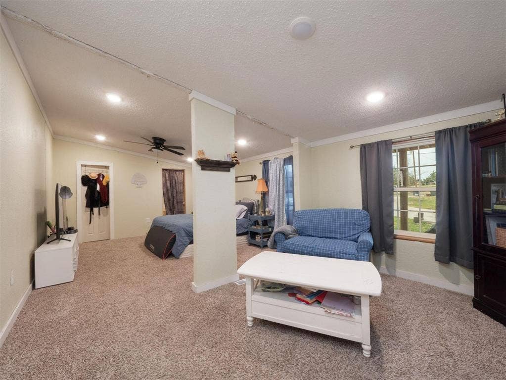 8591 W Ridge Drive, Quinlan, TX 75474