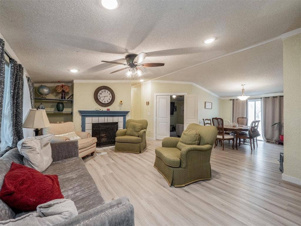 8591 W Ridge Drive, Quinlan, TX 75474