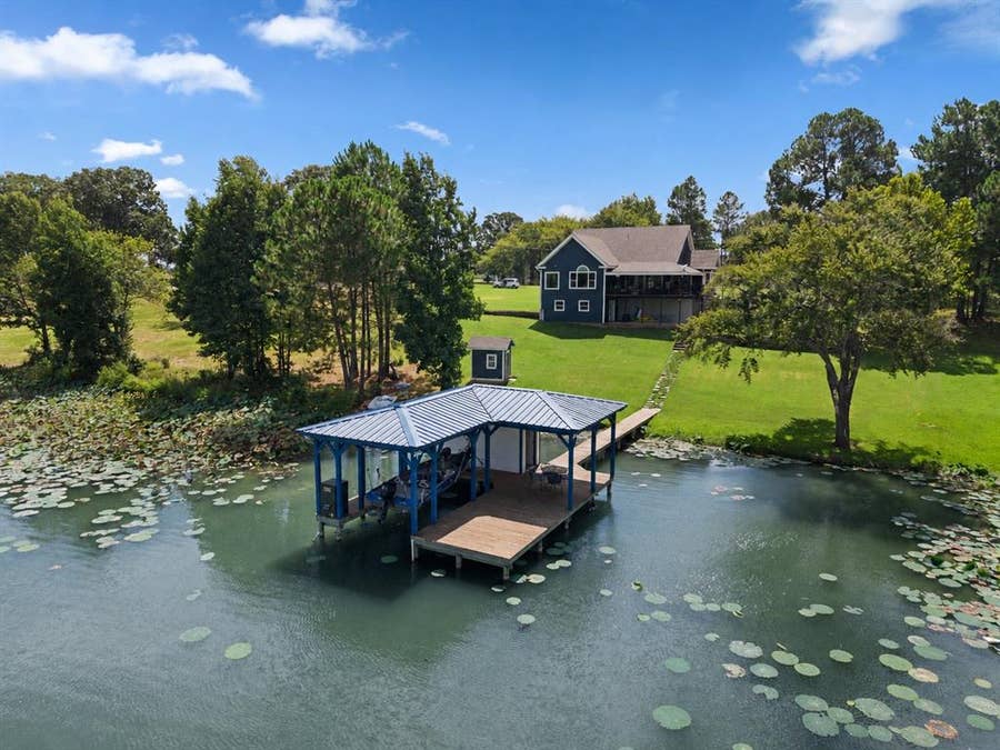 Property photo for 7581 E Lake Drive, Murchison, TX