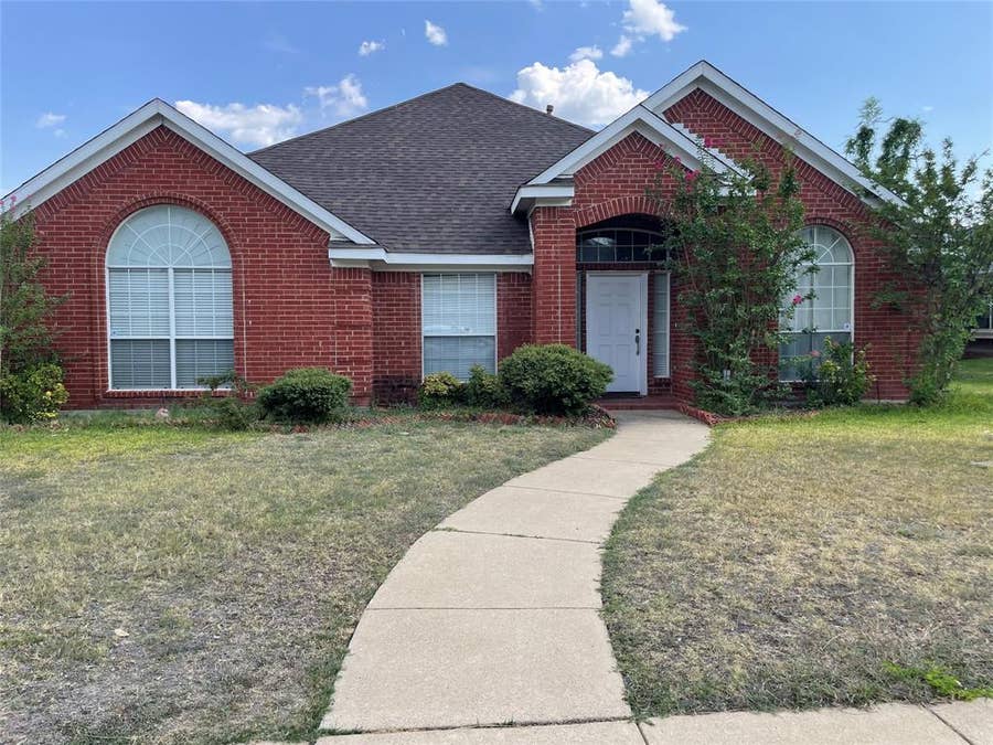 Property photo for 1412 FARINGDON Drive, Plano, TX