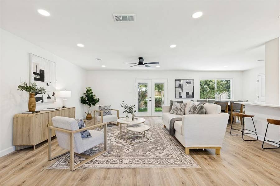 Property photo for 3550 Ridgeoak Way, Farmers Branch, TX