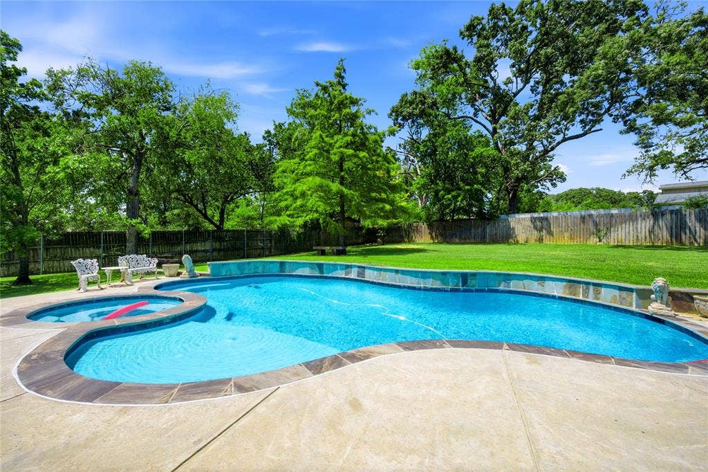 4 Mill Run Place, Athens, TX 75751 4 Mill Run Place, Athens, TX 75751