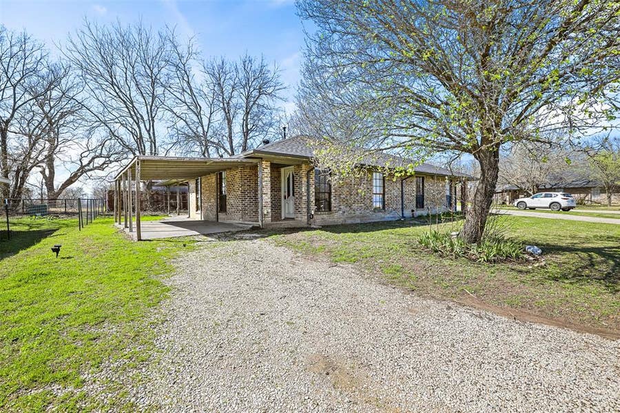 Property photo for 226 E Pritchard Lane, #228, Blue Ridge, TX