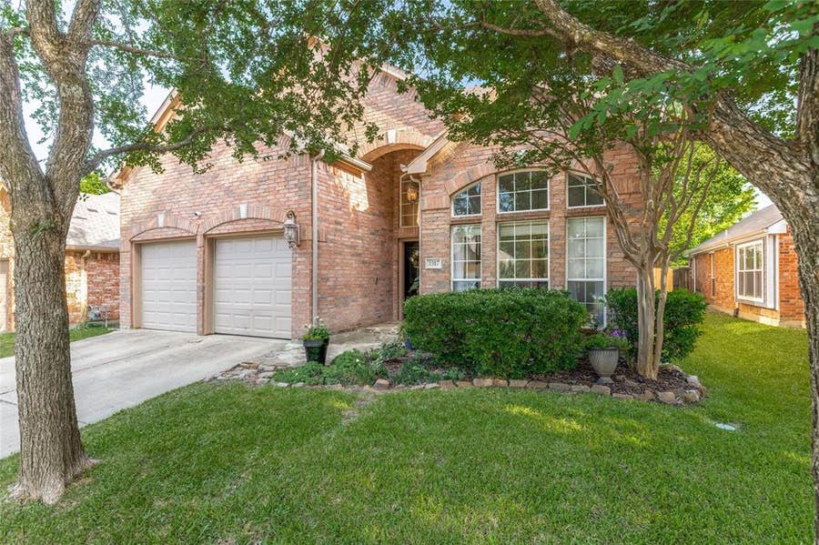 Property photo for 5517 Broken Bend Drive, McKinney, TX