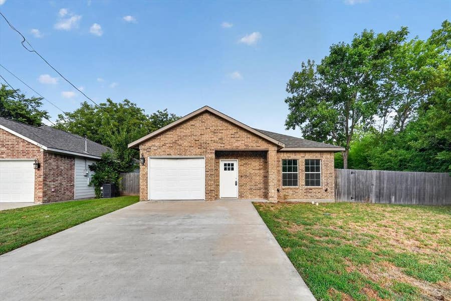 Property photo for 4102 Gordon Street, Greenville, TX
