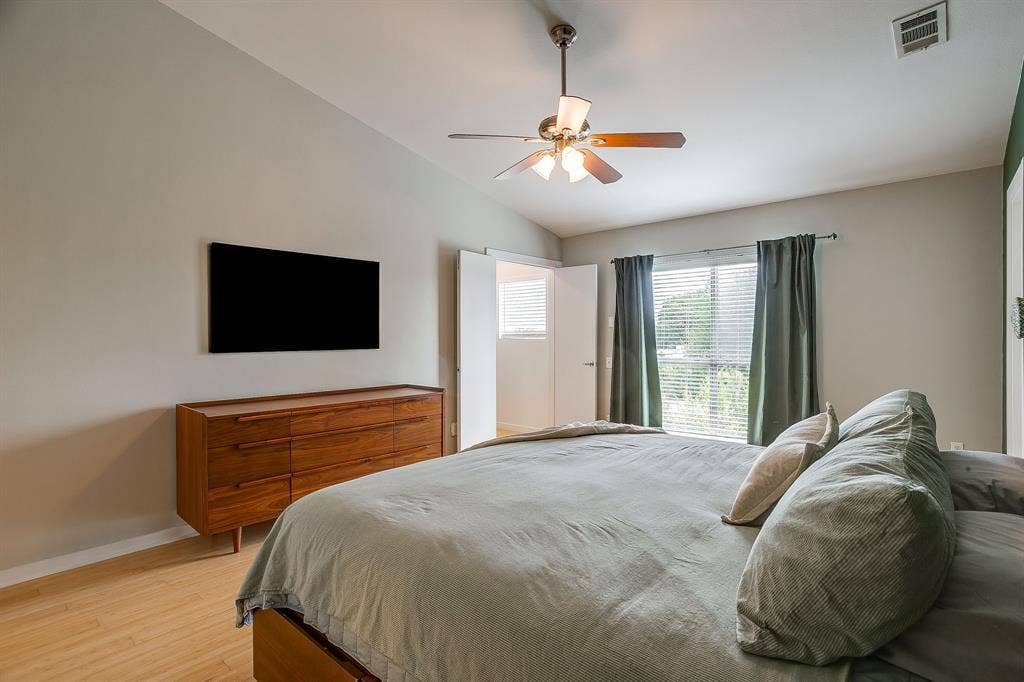 1429 Caddo Street, #F, Dallas, TX 75204