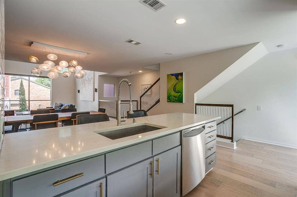 1429 Caddo Street, #F, Dallas, TX 75204