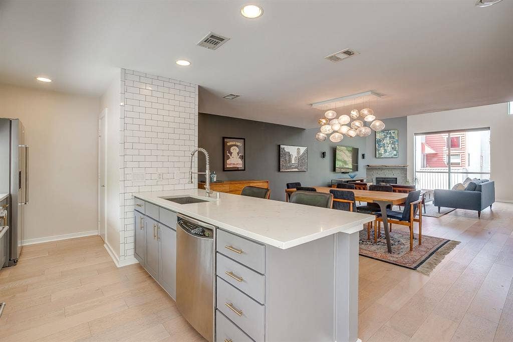 1429 Caddo Street, #F, Dallas, TX 75204