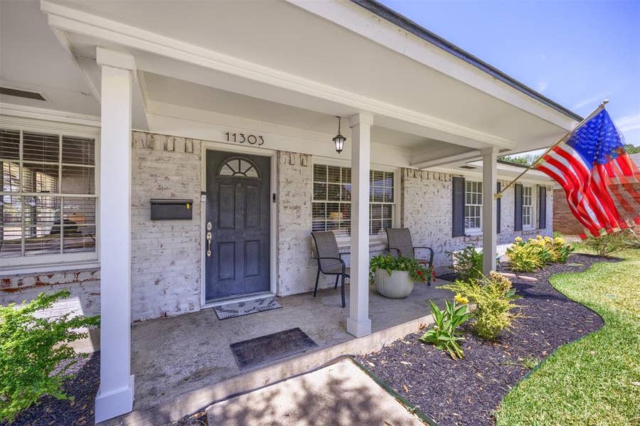 Property photo for 11303 Rupley Lane, Dallas, TX