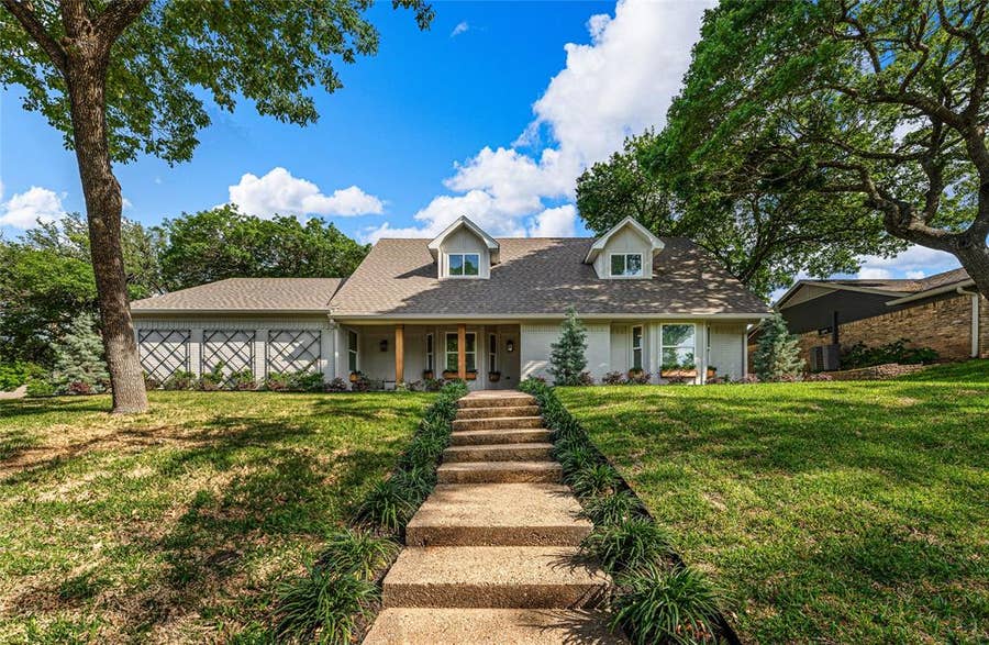 Property photo for 9916 Sandalwood Drive, Woodway, TX