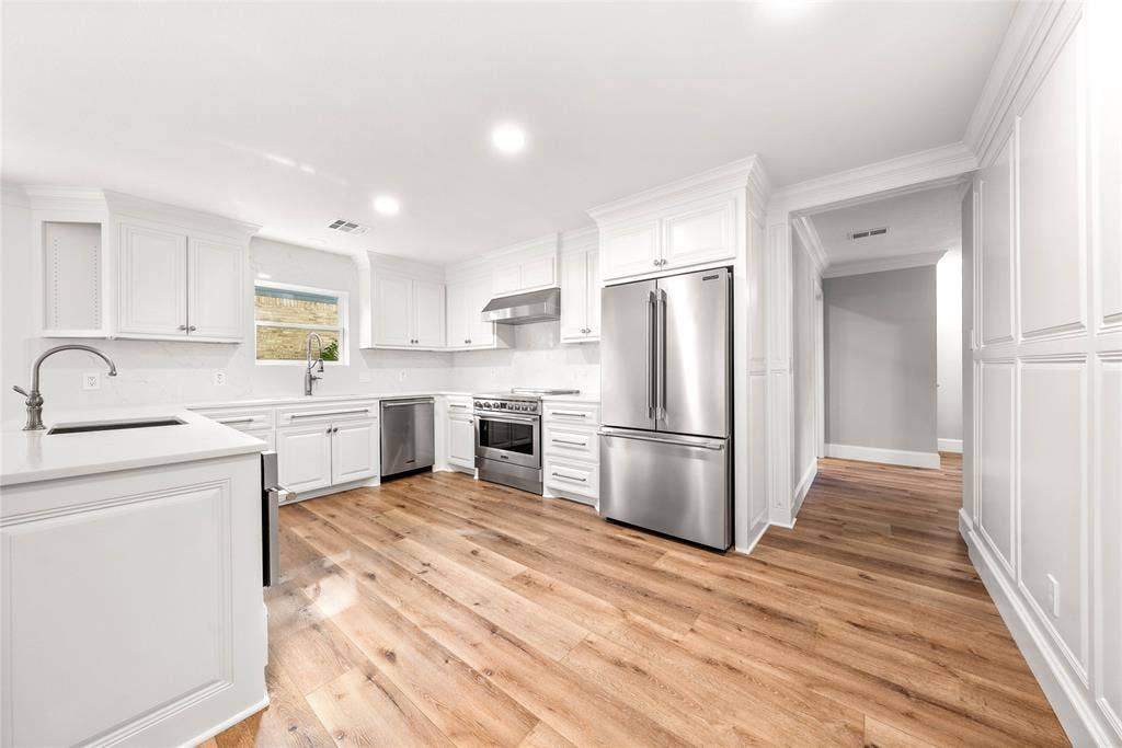 9916 Sandalwood Drive, Woodway, TX 76712 9916 Sandalwood Drive, Woodway, TX 76712