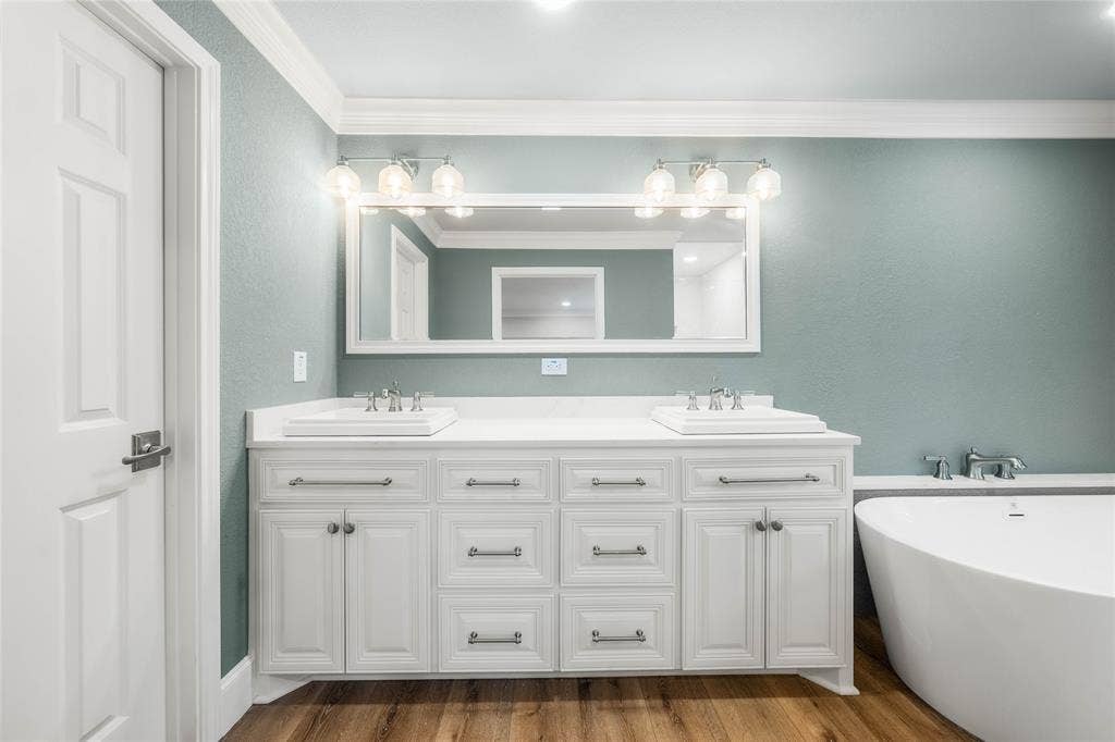 9916 Sandalwood Drive, Woodway, TX 76712 9916 Sandalwood Drive, Woodway, TX 76712