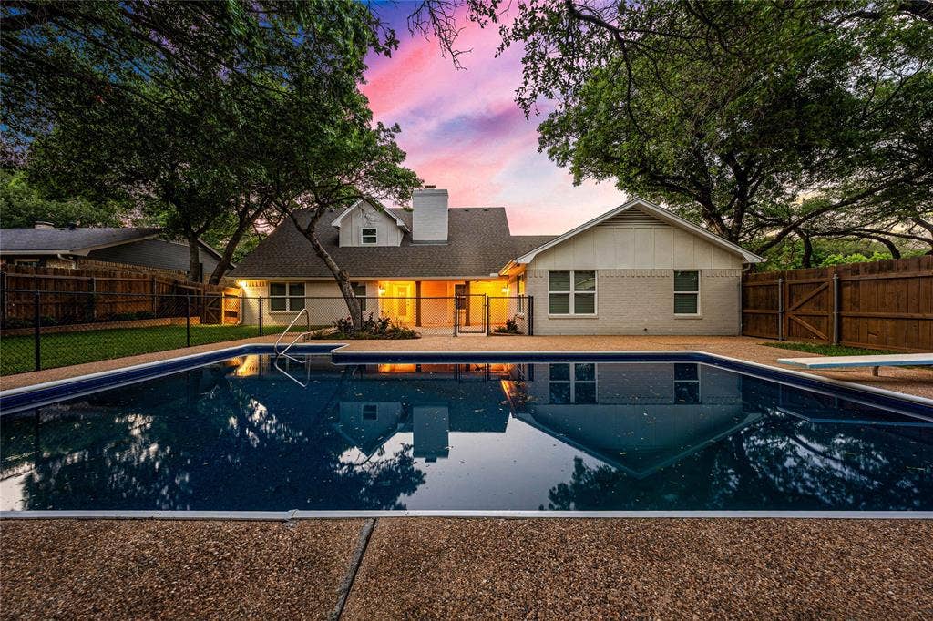 9916 Sandalwood Drive, Woodway, TX 76712 9916 Sandalwood Drive, Woodway, TX 76712