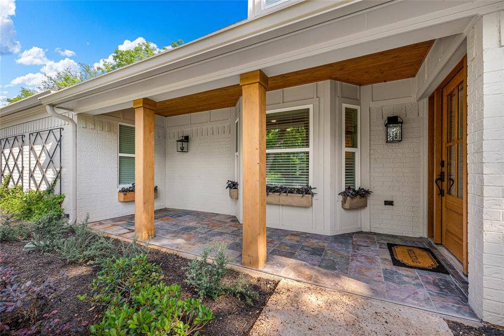 9916 Sandalwood Drive, Woodway, TX 76712 9916 Sandalwood Drive, Woodway, TX 76712