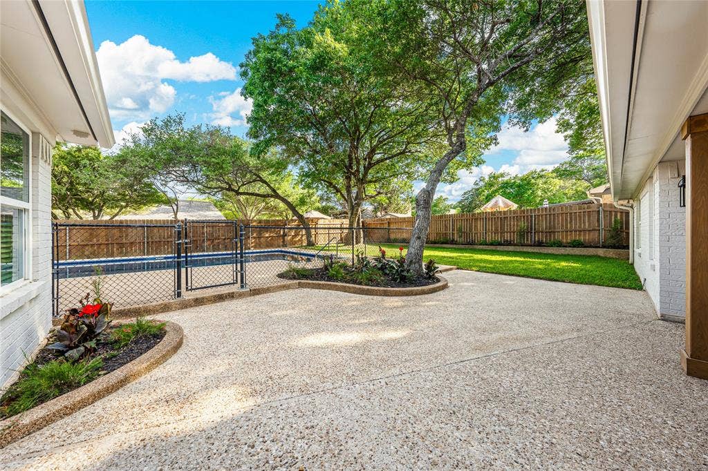 9916 Sandalwood Drive, Woodway, TX 76712 9916 Sandalwood Drive, Woodway, TX 76712