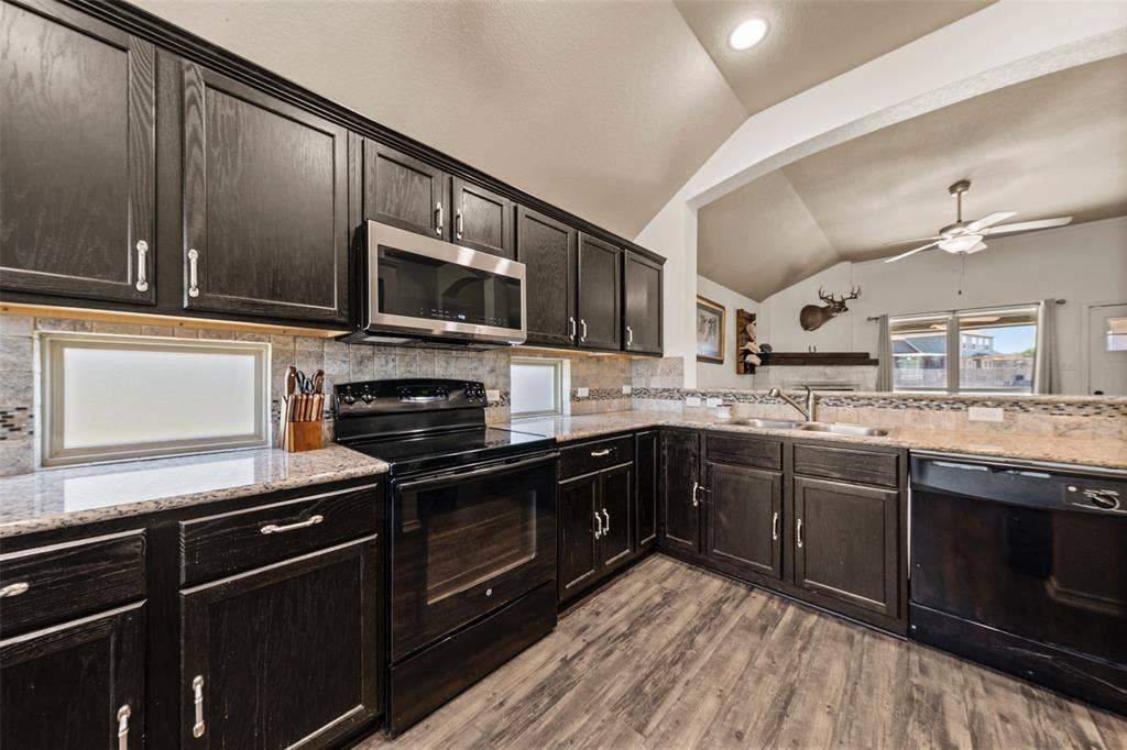 10816 Kestrel Court, Waco, TX 76708 10816 Kestrel Court, Waco, TX 76708