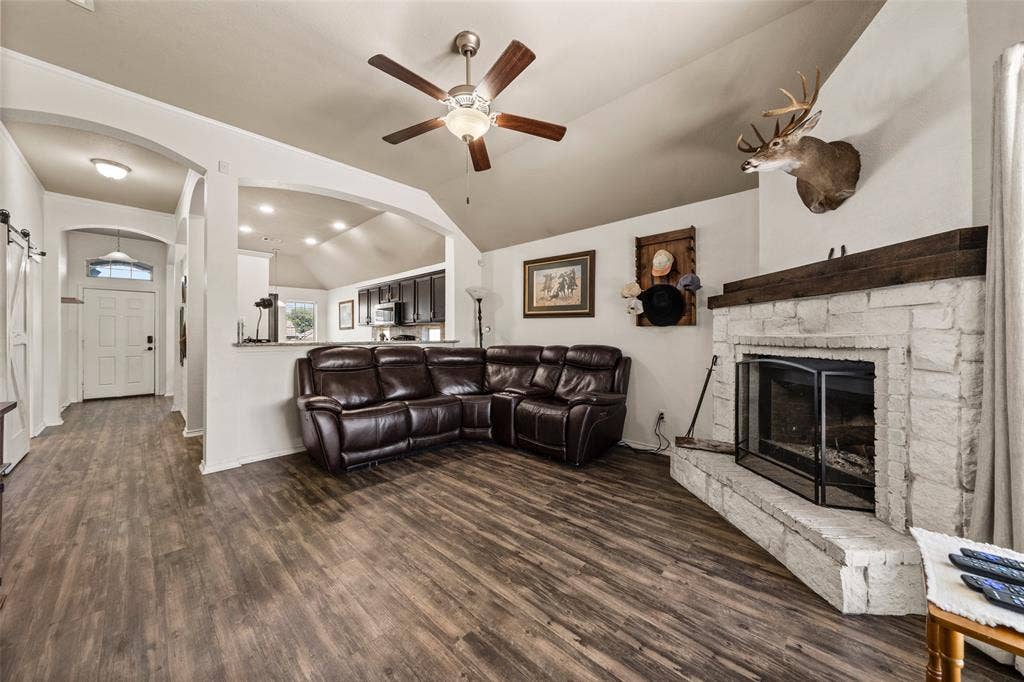 10816 Kestrel Court, Waco, TX 76708 10816 Kestrel Court, Waco, TX 76708