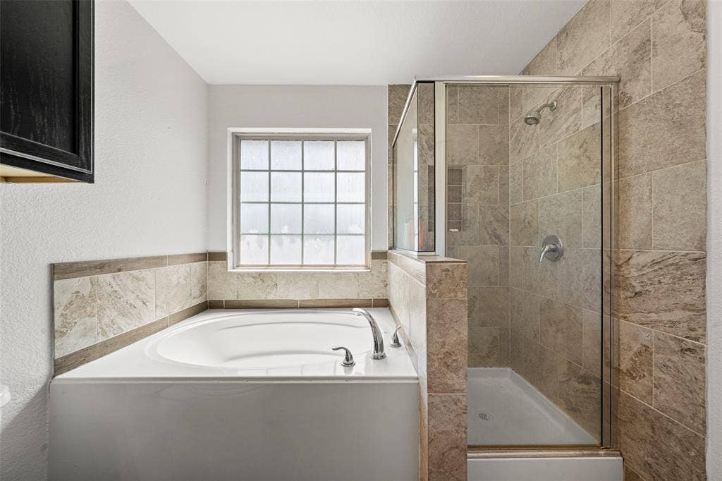10816 Kestrel Court, Waco, TX 76708 10816 Kestrel Court, Waco, TX 76708