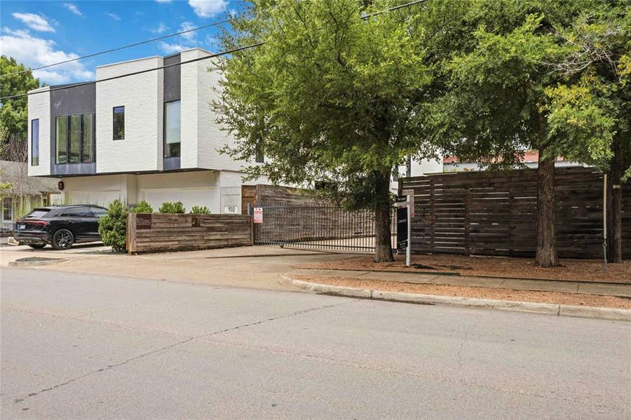Property photo for 5111 Manett Street, #207, Dallas, TX