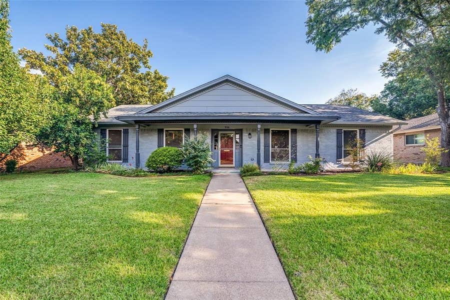 Property photo for 916 Loganwood Avenue, Richardson, TX