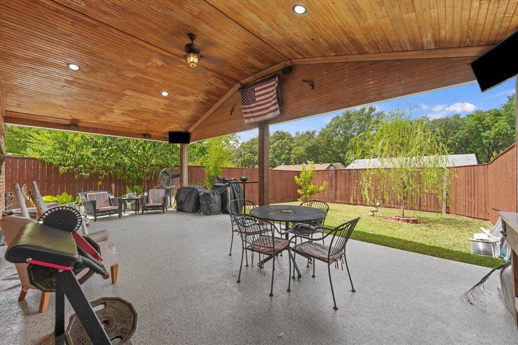 6317 Briar Knoll Drive, Garland, TX 75043 6317 Briar Knoll Drive, Garland, TX 75043