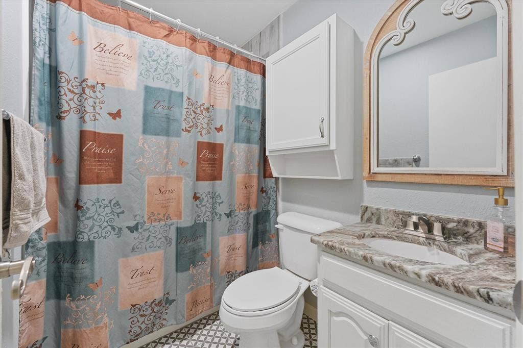 6317 Briar Knoll Drive, Garland, TX 75043 6317 Briar Knoll Drive, Garland, TX 75043