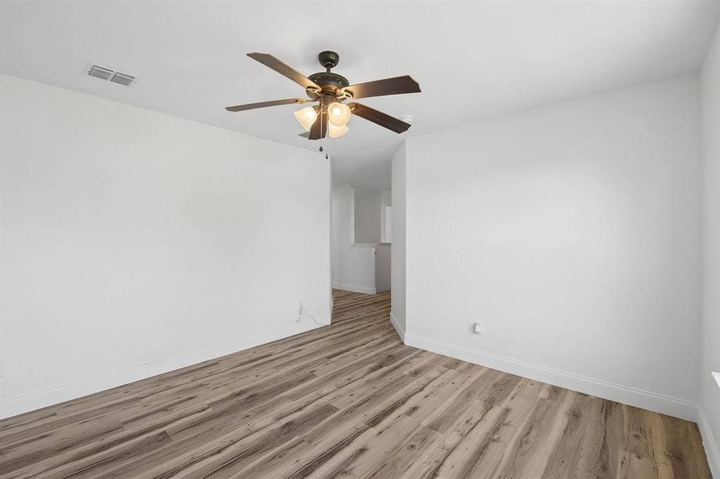 5533 Spring Ridge Drive, Watauga, TX 76137 5533 Spring Ridge Drive, Watauga, TX 76137
