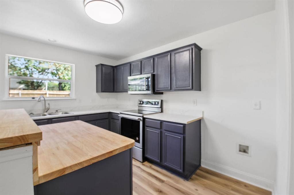 5533 Spring Ridge Drive, Watauga, TX 76137 5533 Spring Ridge Drive, Watauga, TX 76137
