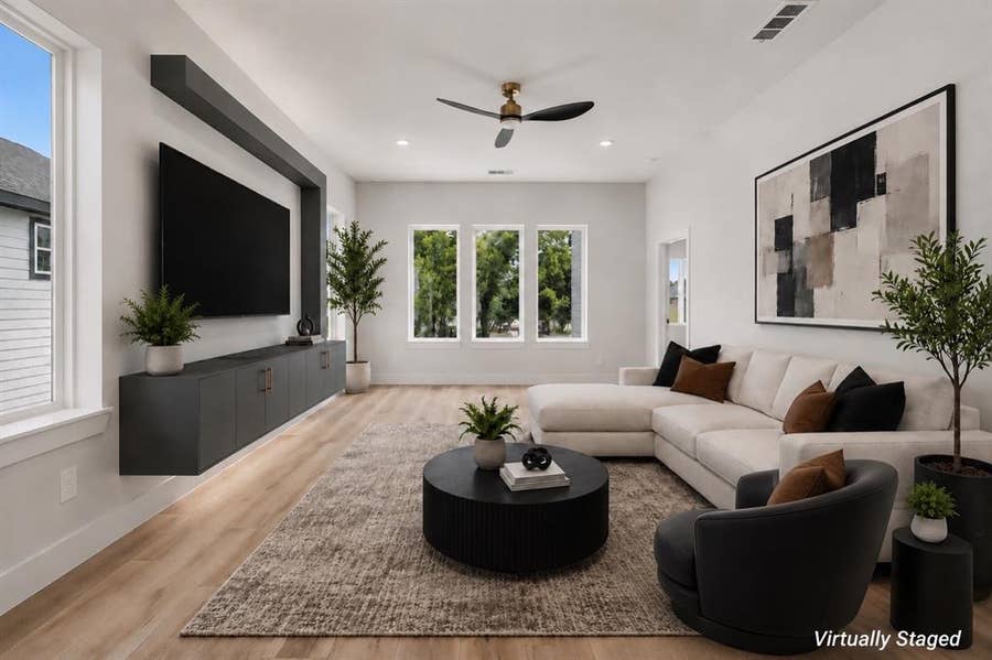 Property photo for 3914 Harlingen Street, Dallas, TX