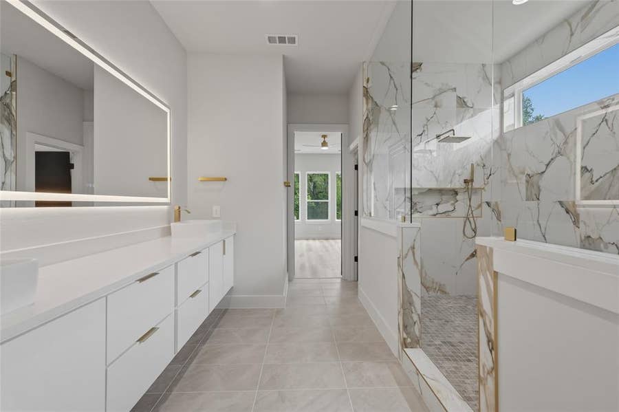 Property photo for 3914 Harlingen Street, Dallas, TX