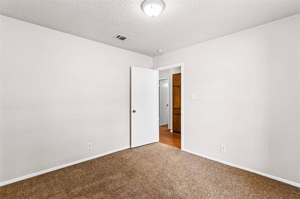 648 Sue Ann Lane, Burleson, TX 76028 648 Sue Ann Lane, Burleson, TX 76028