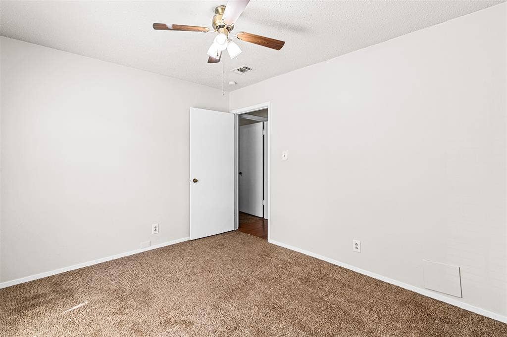 648 Sue Ann Lane, Burleson, TX 76028 648 Sue Ann Lane, Burleson, TX 76028