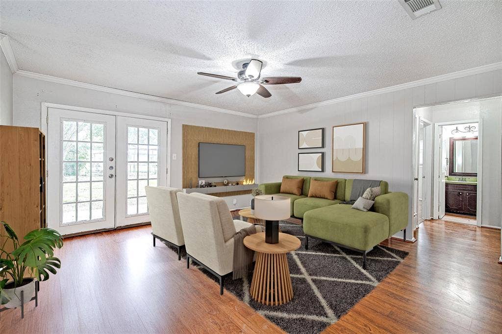 648 Sue Ann Lane, Burleson, TX 76028 virtually staged