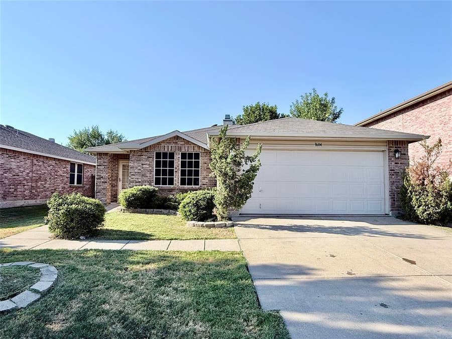 Property photo for 1604 Carolina Ridge Way, Fort Worth, TX