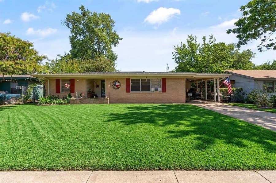 Property photo for 915 Liberty Drive, Irving, TX