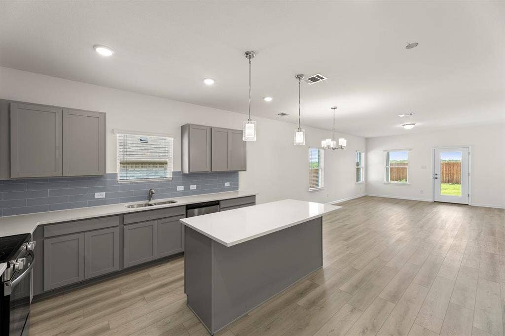 312 Heritage Grove Road, Blue Ridge, TX 75424 05. 312 Heritage Grove - Kitchen (2)