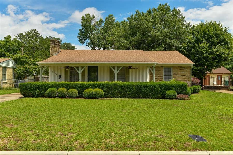 Property photo for 3516 Rashti Court, Fort Worth, TX
