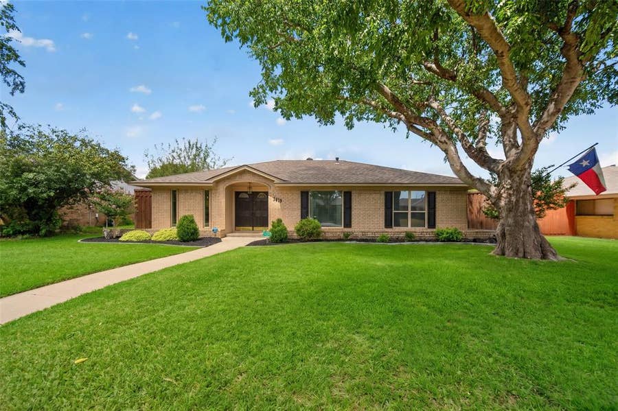 Property photo for 1619 University Drive, Richardson, TX