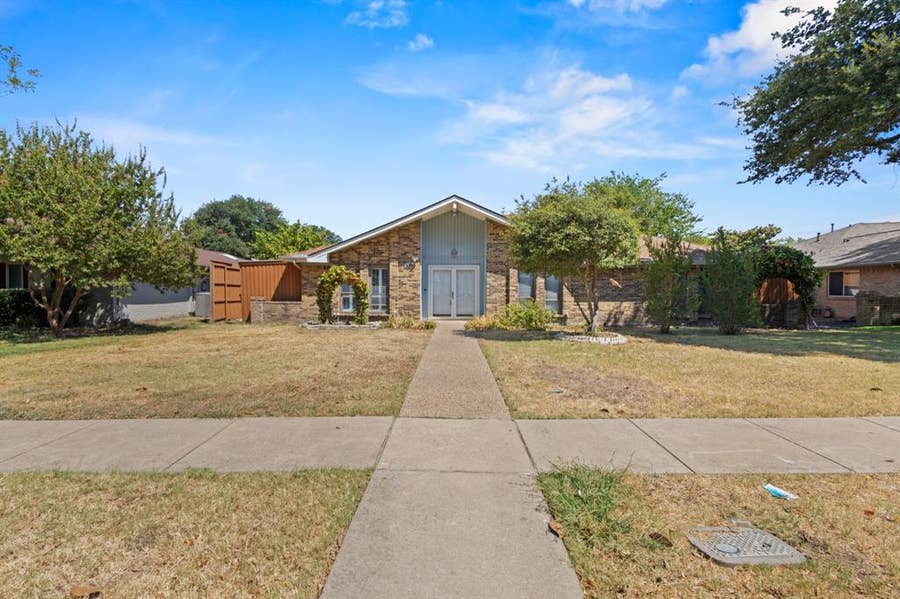 Property photo for 807 Morningstar Trail, Richardson, TX