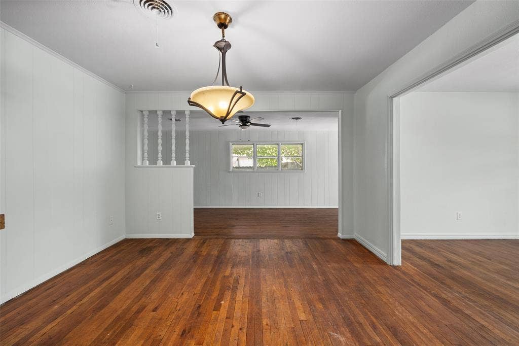 4406 Wayne Court S, Haltom City, TX 76117 4406 Wayne Court S, Haltom City, TX 76117