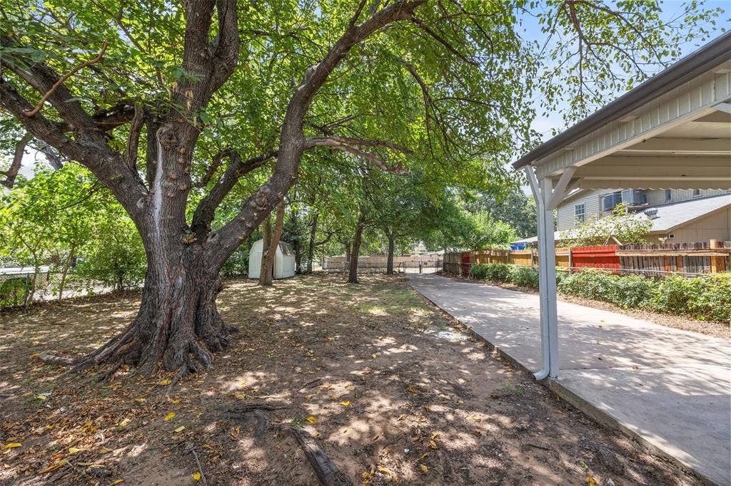 4406 Wayne Court S, Haltom City, TX 76117 4406 Wayne Court S, Haltom City, TX 76117