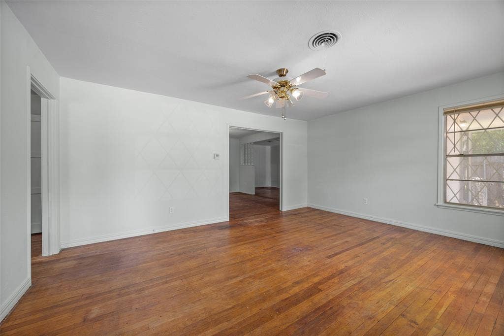 4406 Wayne Court S, Haltom City, TX 76117 4406 Wayne Court S, Haltom City, TX 76117