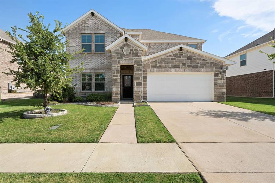 Property photo for 148 Lisa Lane, Royse City, TX