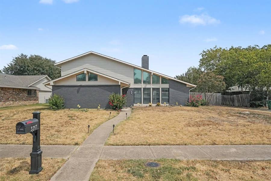 Property photo for 3217 Knights Haven Lane, Garland, TX