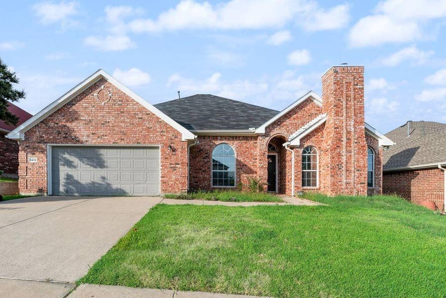 Property photo for 1412 Melody Lane, Carrollton, TX
