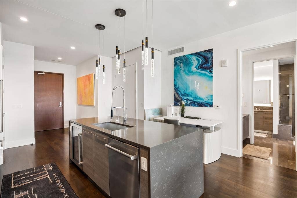 7901 Windrose Avenue, #905, Plano, TX 75024 7901 Windrose Avenue, #905, Plano, TX 75024