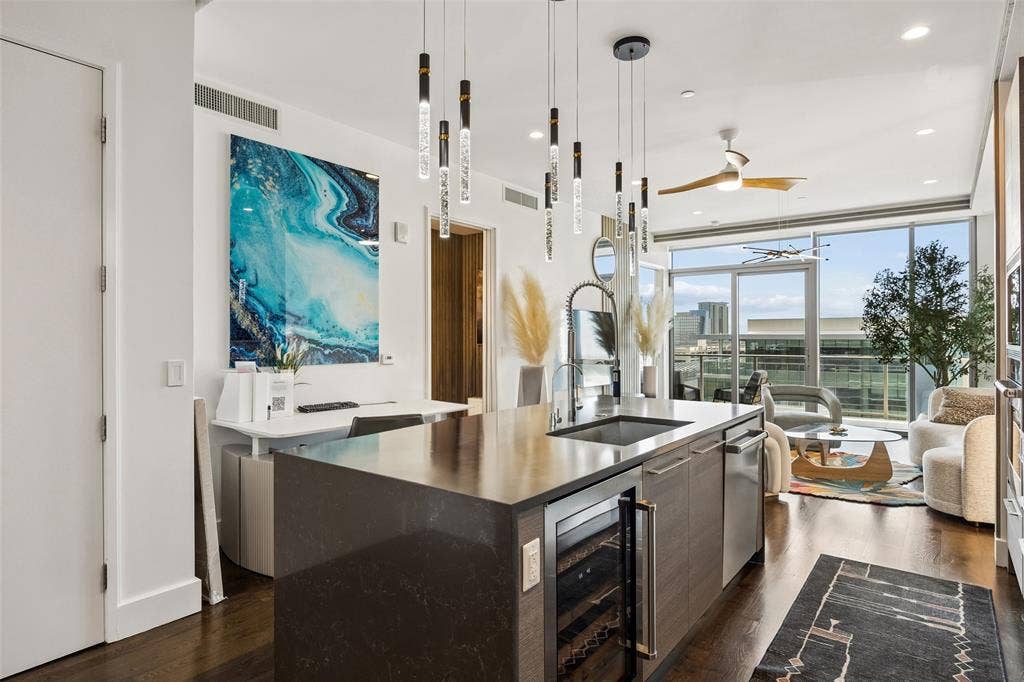 7901 Windrose Avenue, #905, Plano, TX 75024 7901 Windrose Avenue, #905, Plano, TX 75024